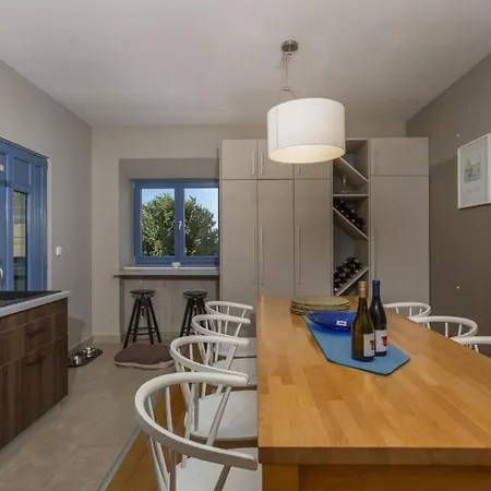 Castel Muschio By Guide