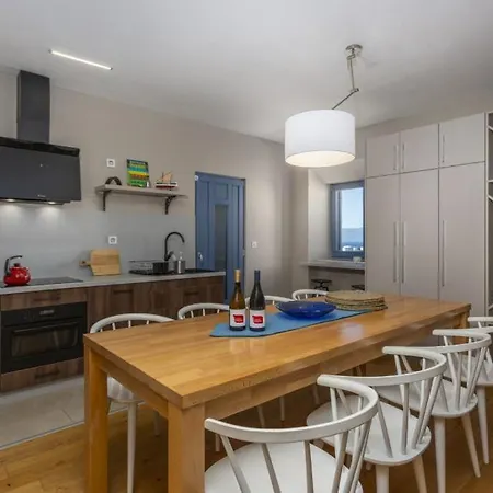 Castel Muschio By Guide