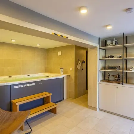 Castel Muschio By Guide Вилла Омишаль