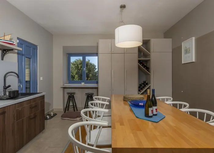 Castel Muschio By Guide فيلة Omišalj