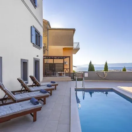 Castel Muschio By Guide Vila