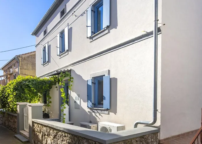 Castel Muschio By Guide Villa Omišalj