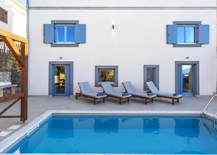 Castel Muschio By Guide Villa *