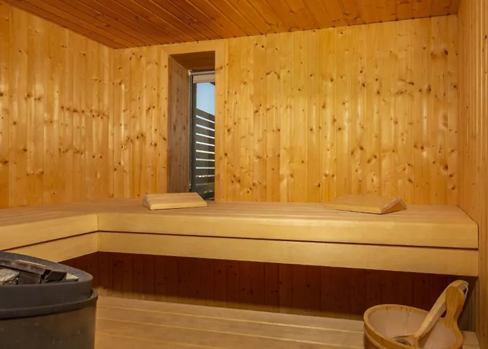 Castel Muschio By Guide Villa *