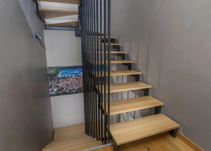 Castel Muschio By Guide Villa Omišalj